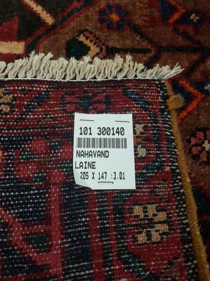 Tapis d'Iran NAHAVAND en laine points noués...