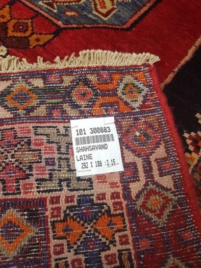 Tapis d'Iran SHAHSAVAND en laine points noués...