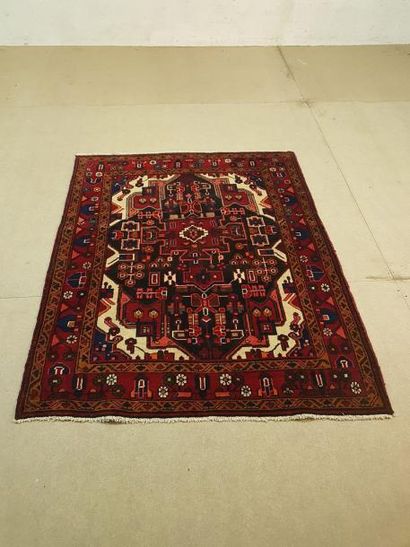 Tapis d'Iran MALAYER en laine points noués...