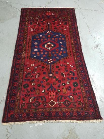 Tapis d'Iran ZANDJAN en laine points noués...