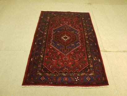 Tapis d'Iran KAMSEH en laine points noués...