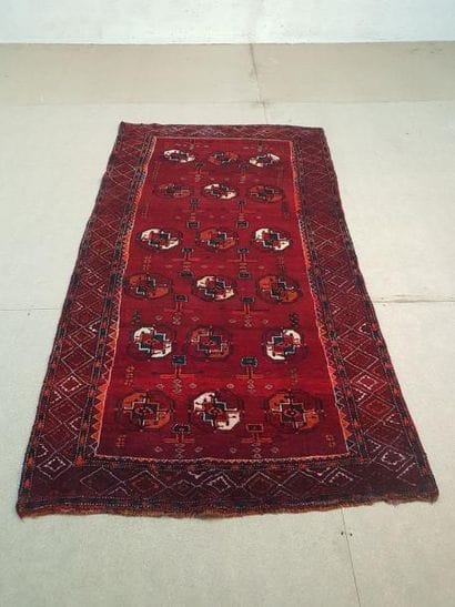 Tapis d'Iran TOURKAMAN en laine points noués...