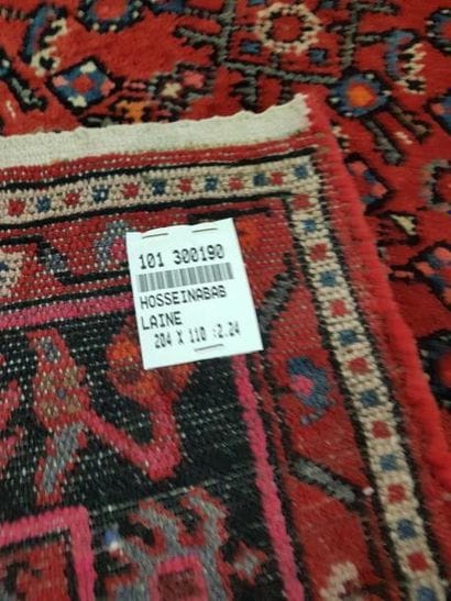 Tapis d'Iran HOSSIENABAD en laine points...