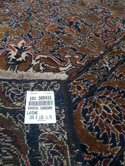 Tapis d'Iran SANGAN en laine points noués...