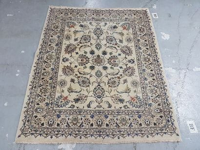 Tapis d'Iran NAEIN en laine points noués...