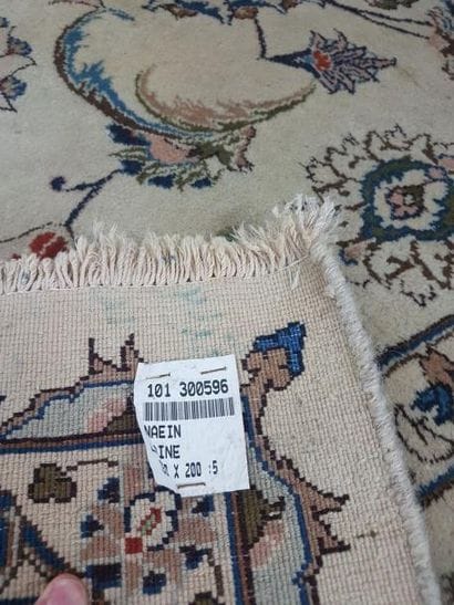 Tapis d'Iran NAEIN en laine points noués...