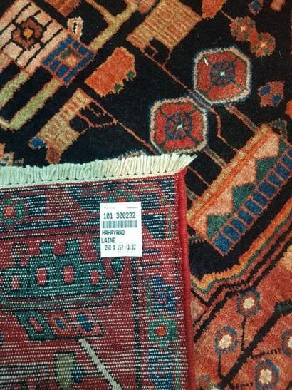 Tapis d'Iran NAHAVAND en laine points noués...