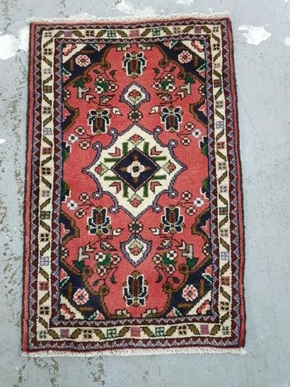 Tapis d'Iran HAMEDAN en laine points noués...