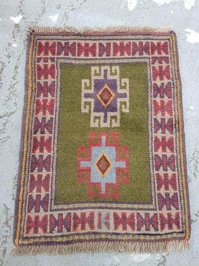 Tapis d'Iran KORDY en laine points noués...