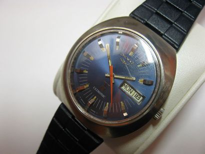 LONGINES Vers 1975
Montre bracelet d’homme...