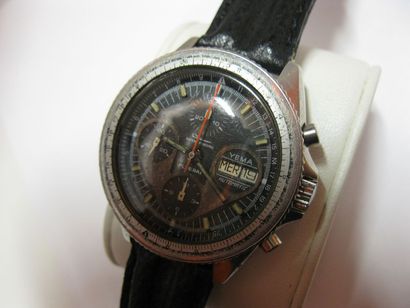 YEMA FLYGRAF
Montre chronographe, boîtier...