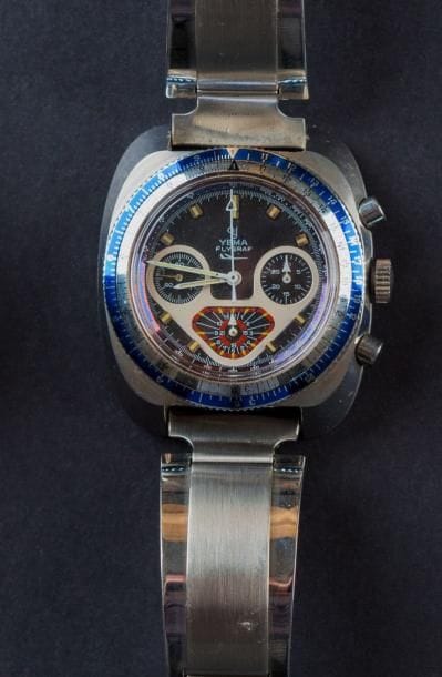 YEMA FLYGRAF
Montre chronographe, boîtier...