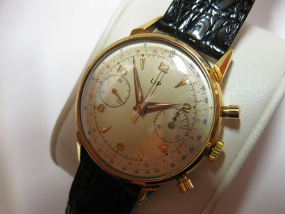 LIP
Montre bracelet chronographe en or 750...