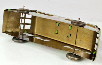 Autorail en tôle lithographiée, pliée, agrafée....