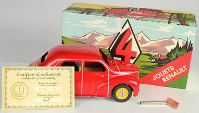 CIJ
Jouets RENAULT - 4CV. Carrosserie rouge....