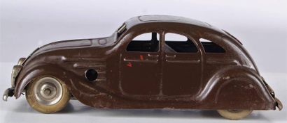 Minic Toys
Voiture marron - Saloon Car. Motorisation...