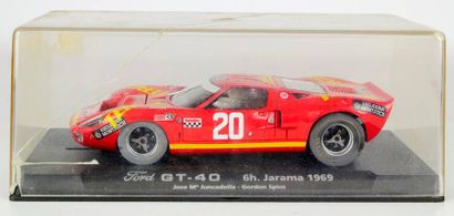 FLY car model. Ford GT 40 N°20. Boîte plastique.
Vendu...