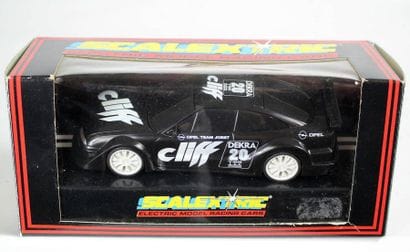Scalextric
C.631 - Opel Calibra 