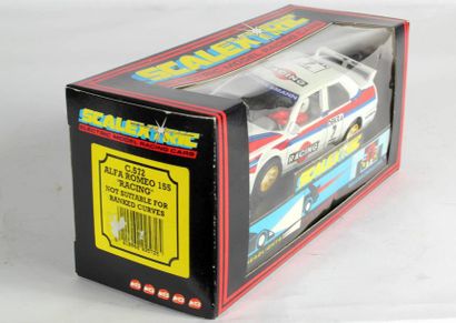 Scalextric
C.572 - Alfa Romeo 155 