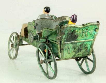 CR (Charles ROSSIGNOL)
Voiture double phaéton....