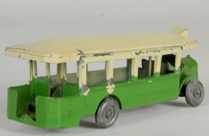 AR (Autajon et Roustan)
Autobus parisien...