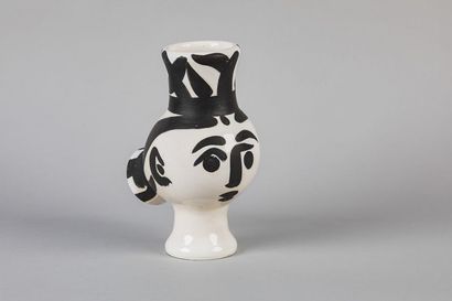 PICASSO Pablo, 1881-1973 Chouette femme,...