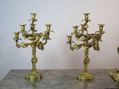 Paire d'importants candélabres en bronze...