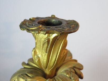 Paire d'importants candélabres en bronze...