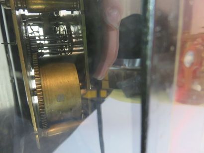 Pendule religieuse en écaille de tortue,...