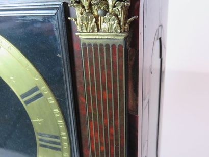 Pendule religieuse en écaille de tortue,...