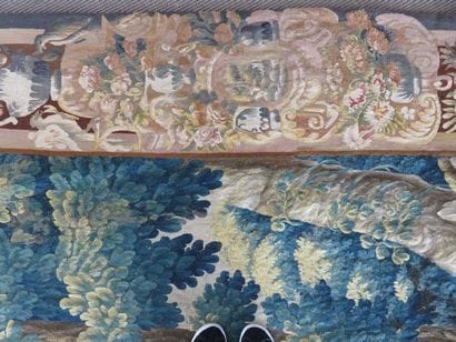 AUBUSSON Importante tapisserie Au premier...