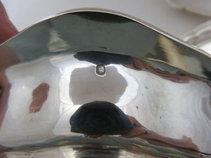 Série de six dessous de carafes en argent....