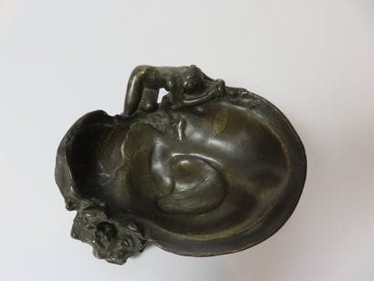 Auguste LEDRU, 1860-1902 Coupe vide-poche...
