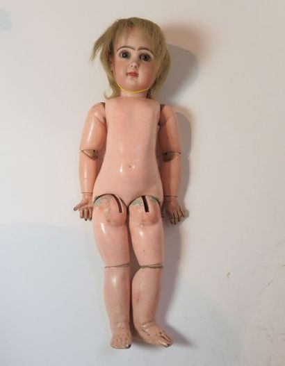 Poupée Jumeau, taille 8, tête porcelaine...