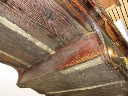 Important bureau plat toutes faces en bois...