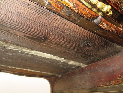 Important bureau plat toutes faces en bois...