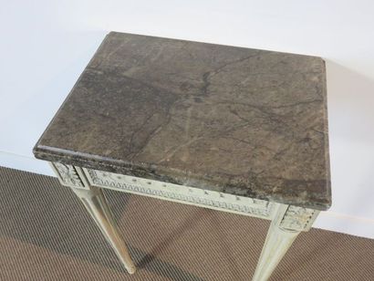Petite console rectangulaire en bois relaqué...