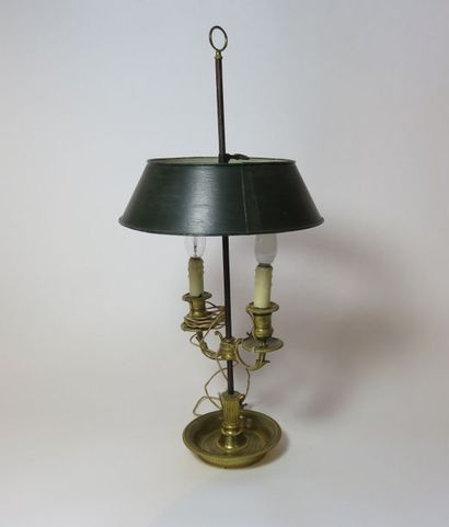Lampe bouillotte en bronze ciselé et doré...
