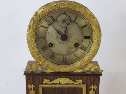 Pendule en palissandre, placage de palissandre...