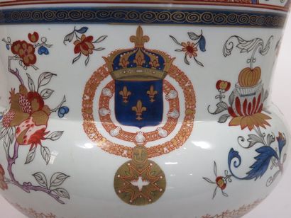 Dans le goût de l’Extrême-Orient Grande vasque...
