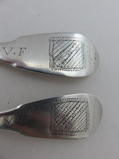 Couvert de table en argent. Modèle uniplat,...