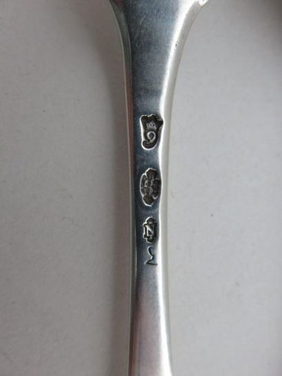 Couvert de table en argent. Modèle uniplat,...