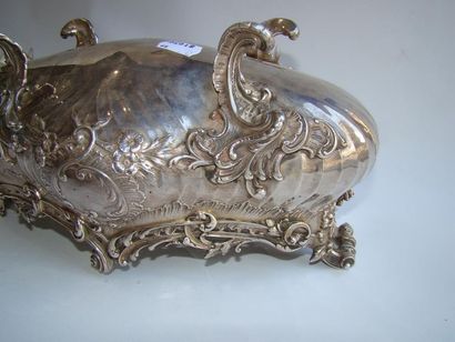 Jardinière de table en argent. Bombée, de...