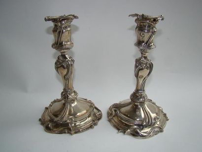 Paire de flambeaux de toilette et leurs bobèches...