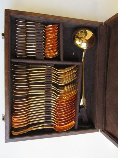 Ménagère (61 pièces) en argent doré. Modèle...
