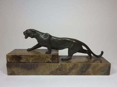 Armand LEMO (XIXe-XXe siècle) Panthère en...