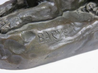 D'après BARYE Panthère couchée Bronze, signé...