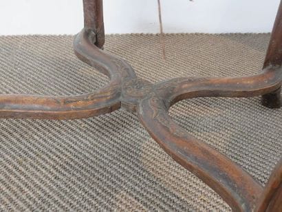 Paire de chaises en merisier et hêtre mouluré...