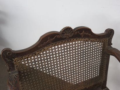 Fauteuil en merisier et hêtre mouluré et...