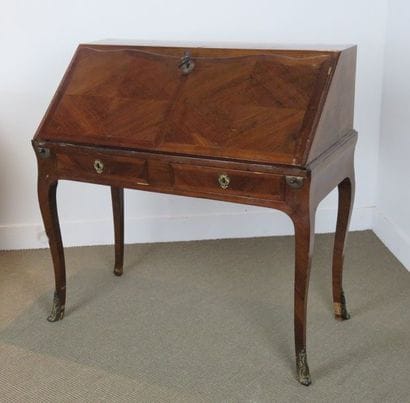 Bureau de pente en placage d’amarante en...